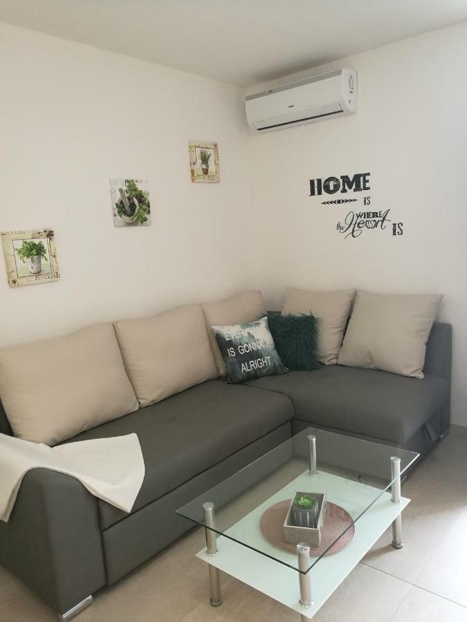 Apartments Klaudija Čižići المظهر الخارجي الصورة