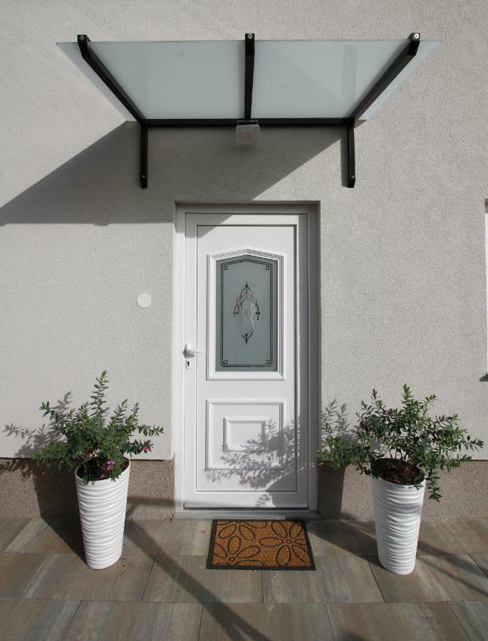 Apartments Klaudija Čižići المظهر الخارجي الصورة